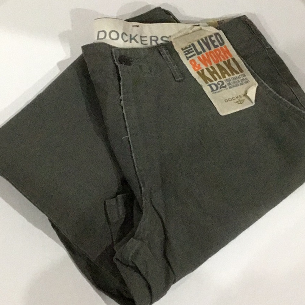 Men's Dockers Khaki Pants 30 x 32 D2 Straight